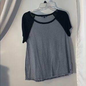 american eagle tshirt